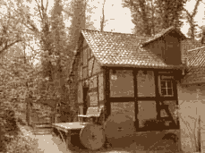 Holzlar's Wahrzeichen: Die Holzlarer M&uuml;hle